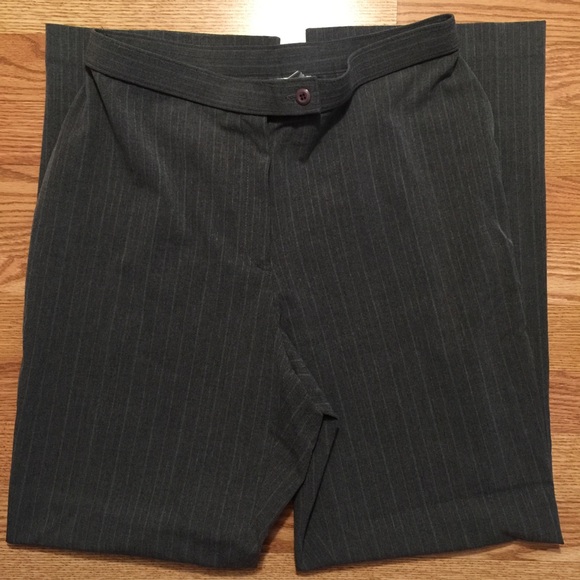 East 5th Gray Pinstripe Pants/ Size: 12 - Picture 3 of 4